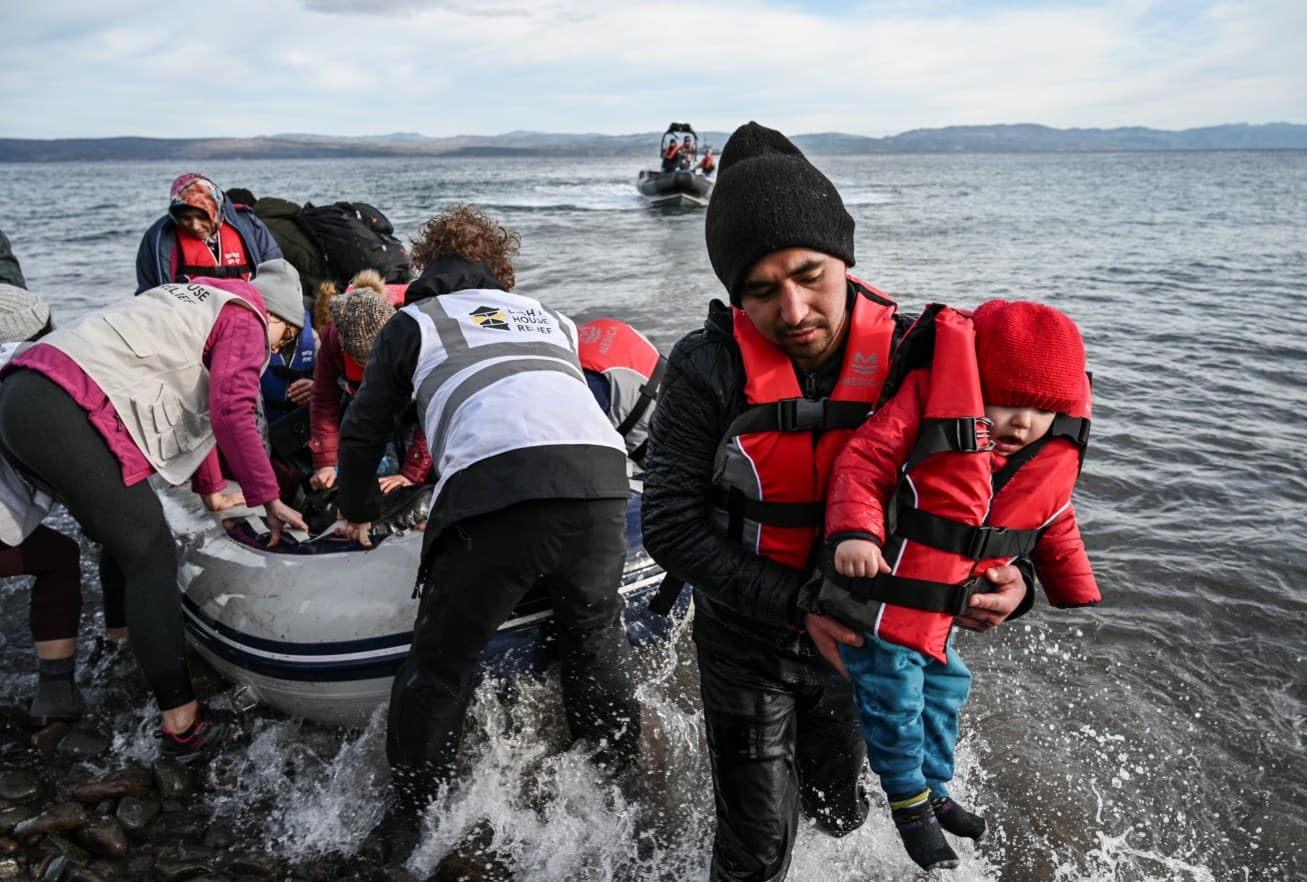 Novinska agencija Demiroren navodi da se oko 300 migranata, među kojima su žene i djeca, kreće prema turskoj pokrajini Edirne - Avaz