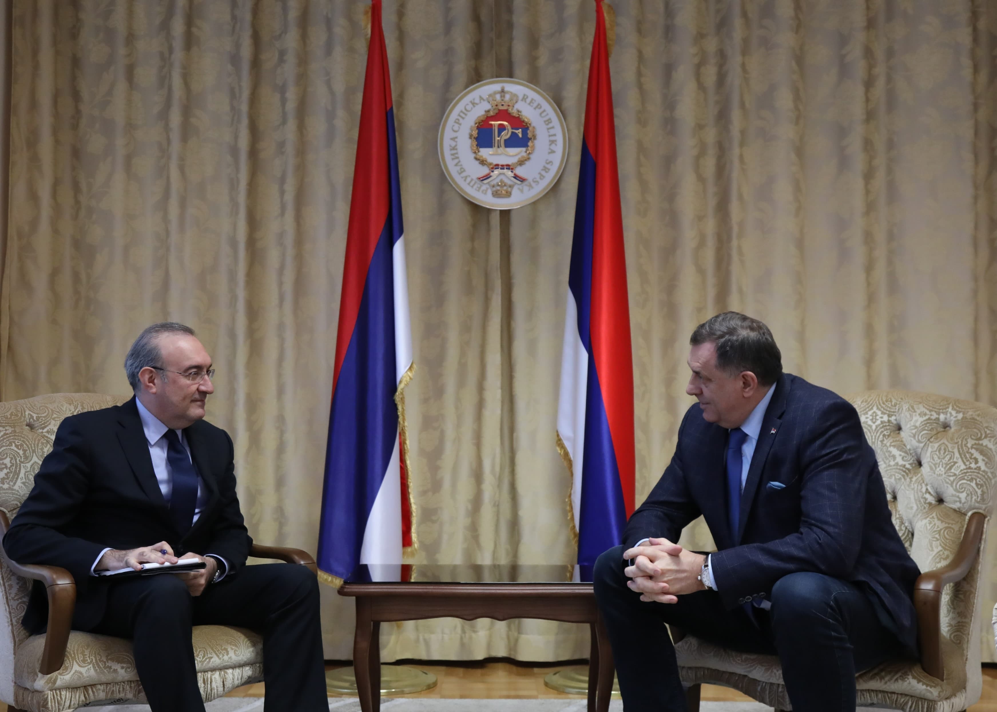 Koč, Dodik - Avaz