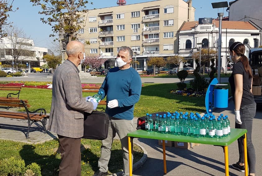 Besplatna dezinfekcijska sredstva za građane Bijeljine - Avaz