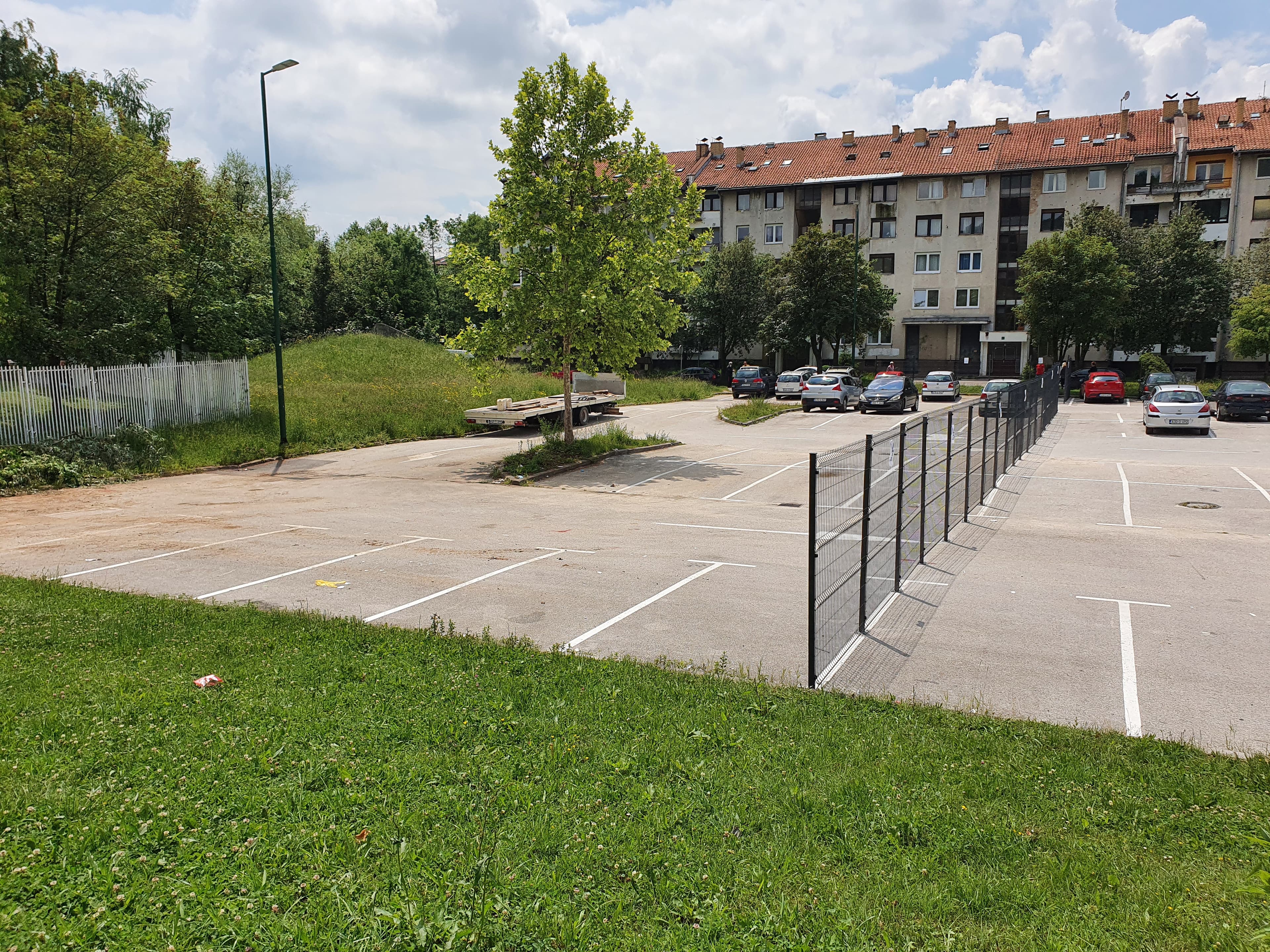 Parking se nalazi u ulici Gandijeva - Avaz