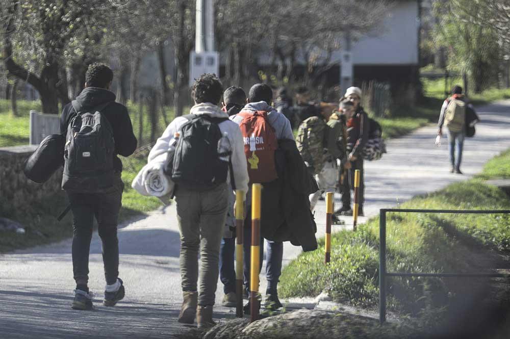Ilegalni migranti su sigurnosni i humanitarni problem - Avaz