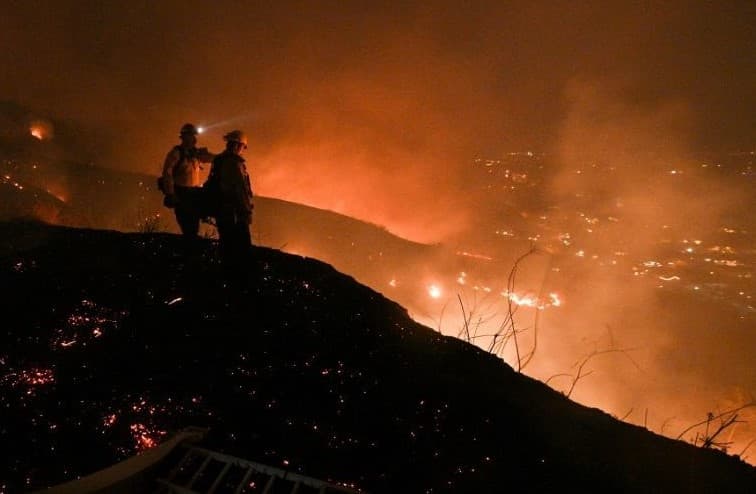 With just over 1C of warming so far, Earth is already dealing with the devastation caused by more frequent and stronger extreme weather events such as wildfires - Avaz