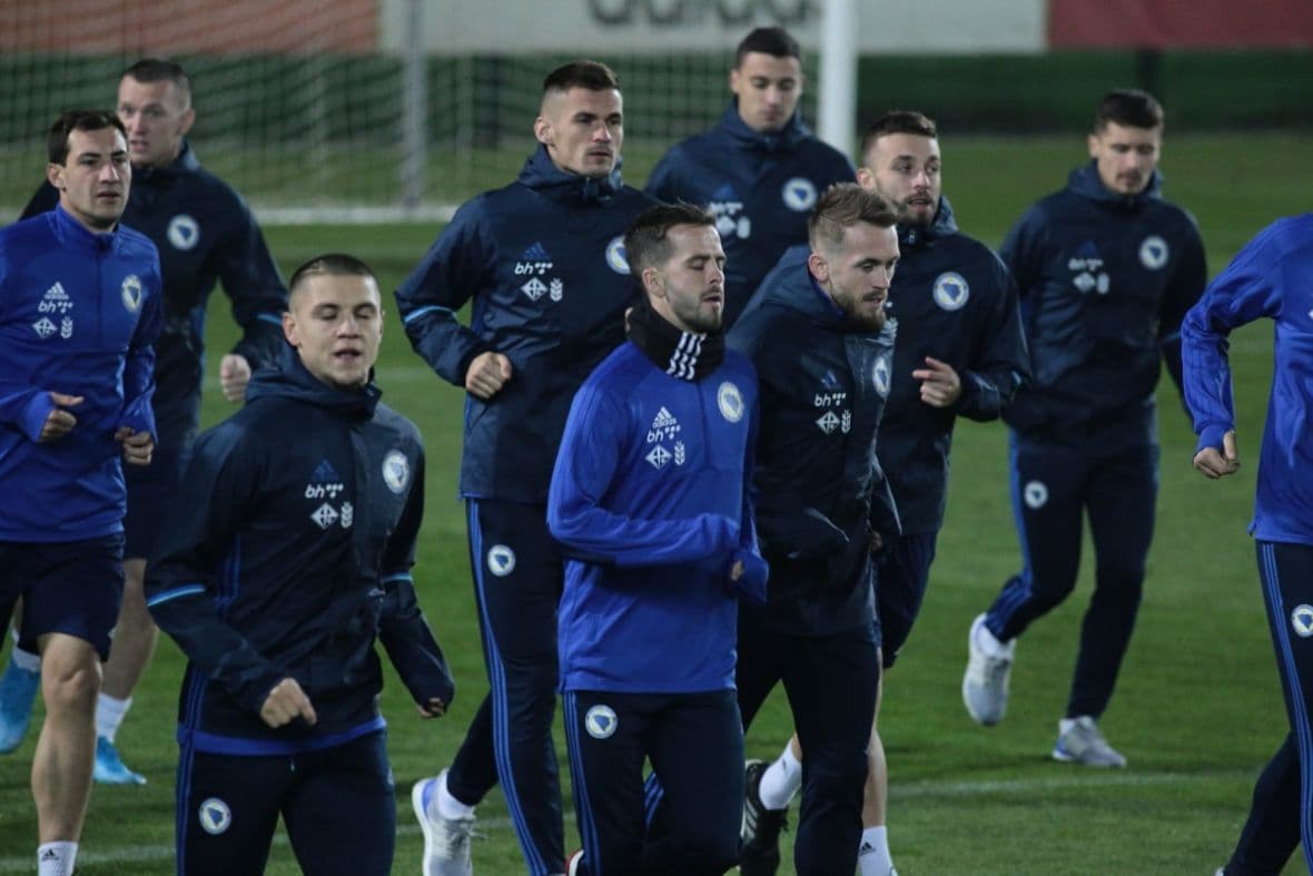 Bešić se nije naigrao u dresu Evertona - Avaz