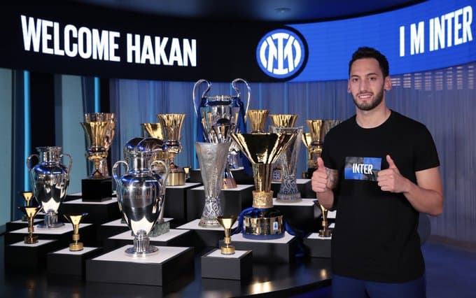Čalhanoglu: Transfer iz Milana u Inter - Avaz