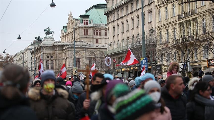 Obavezna vakcinacija bi trebala trajati do januara 2024. godine - Avaz