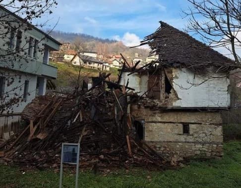 Porodica je u više navrata prije nekoliko godina pokušavala izvršiti obnovu - Avaz